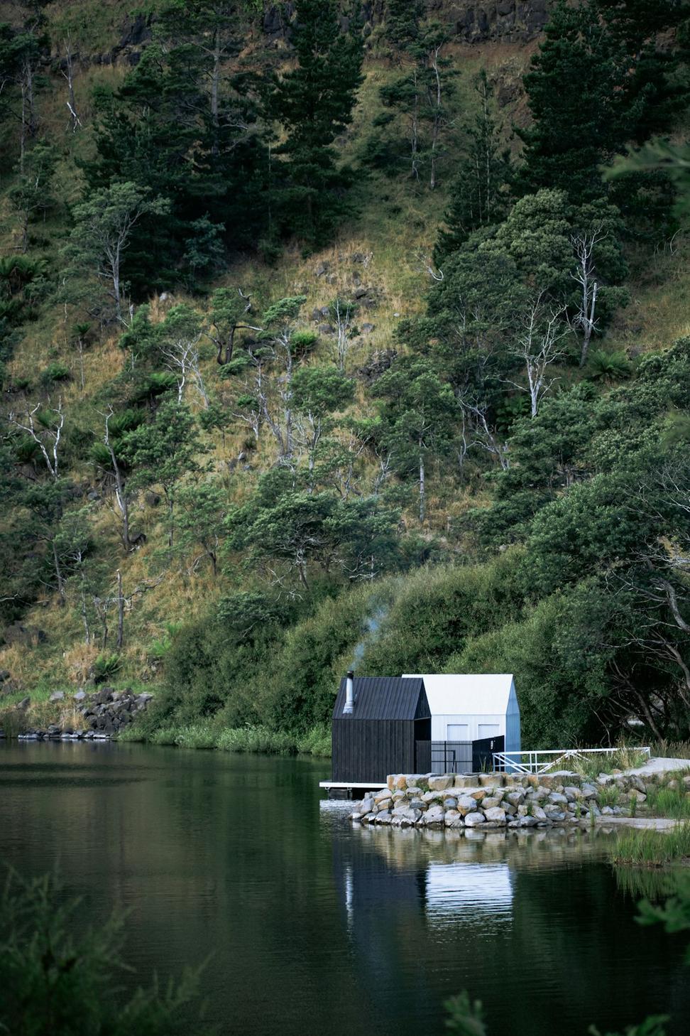 Lakeshore Eco-Cottage